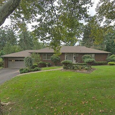 321 Linda Dr, Mountainside, NJ 07092