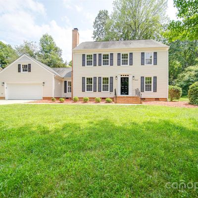 2947 Heathgate Rd, Charlotte, NC 28226