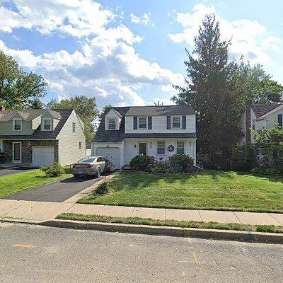 304 Woodlawn Ave, Willow Grove, PA 19090