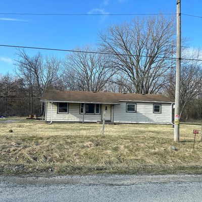 305 North Stateline Road, Beaverville, IL 60912