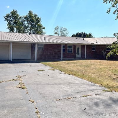 374 S Hickory St, Copan, OK 74022