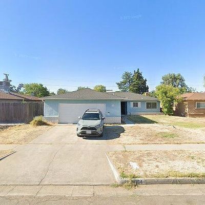 3884 E Indianapolis Ave, Fresno, CA 93726