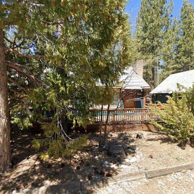 39632 Flicker Rd, Fawnskin, CA 92333