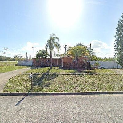 400 Clarewood Blvd, Titusville, FL 32796