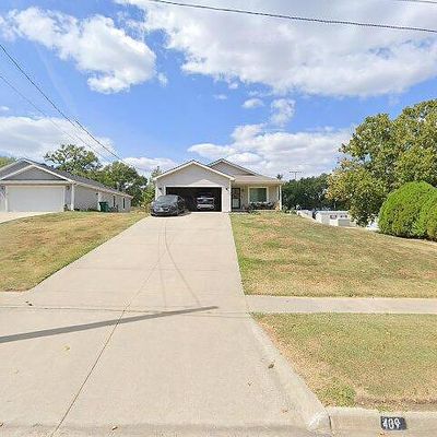 409 Elm St, Wakefield, KS 67487