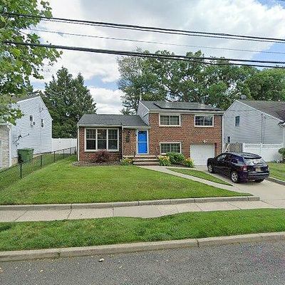 36 Albert Dr, Parlin, NJ 08859