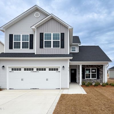 474 Pebble Shore Drive, Sneads Ferry, NC 28460