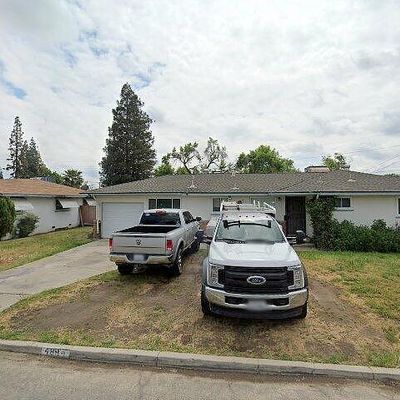 4884 E Simpson Ave, Fresno, CA 93703