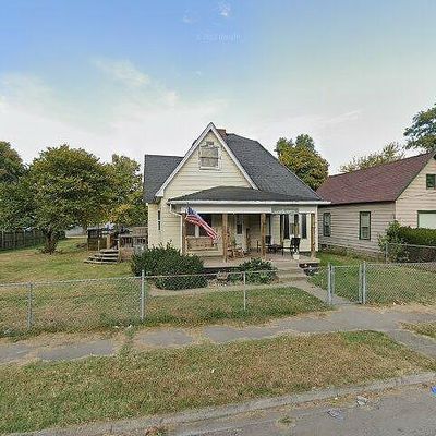 423 S 8 Th St, West Terre Haute, IN 47885