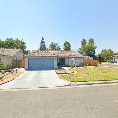 5597 N Ellendale Ave, Fresno, CA 93722