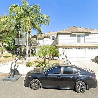 5 Los Coyotes Dr, Pomona, CA 91766