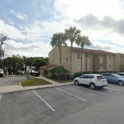 626 Orange Dr #243, Altamonte Springs, FL 32701