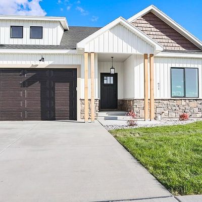 631 Jeanine Dr, Sugar City, ID 83448