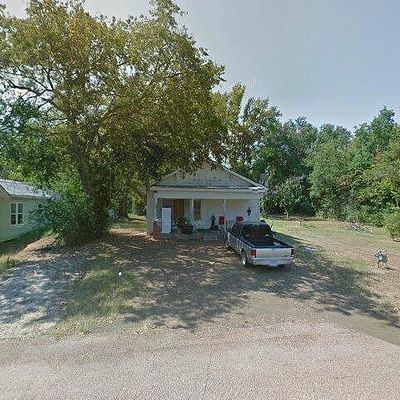 659 E Pine Ave, Cushing, TX 75760