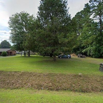 694 Haws Run Rd, Jacksonville, NC 28540