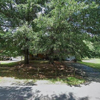 6950 Nc 66 Hwy S, King, NC 27021