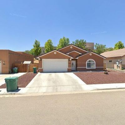 6015 Arroyo Dr, Farmington, NM 87402