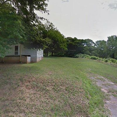 611 S Walnut St, Seneca, SC 29678