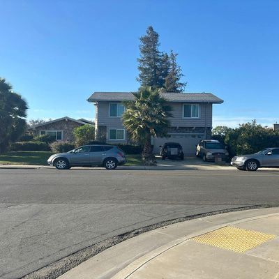 6135 Cumberland Pl, Stockton, CA 95219