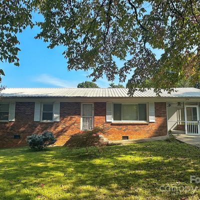 614 3rd Street Place, Conover, NC 28613