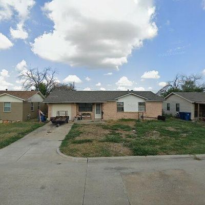 617 Globe Ave, Blue Mound, TX 76131