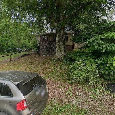 740 Beechwood Dr, Bristol, TN 37620