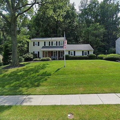 745 Woodlyn Dr, Feasterville Trevose, PA 19053