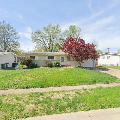 750 Pelican Ln, Florissant, MO 63031