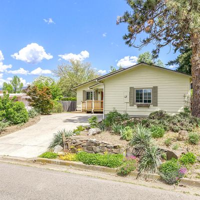 750 Oak Knoll Dr, Ashland, OR 97520