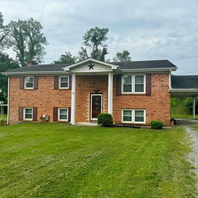 7808 Tudor Ln, Radford, VA 24141