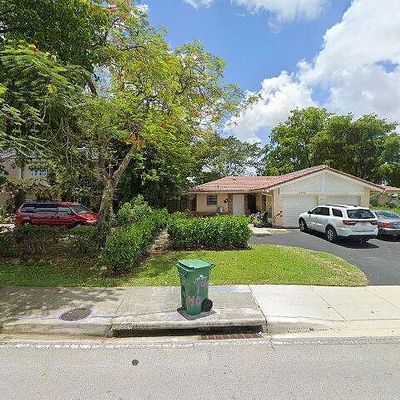 7924 Nw 44th Ct, Coral Springs, FL 33065