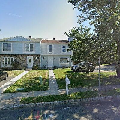 8 Colby Ct, Lawrence Township, NJ 08648