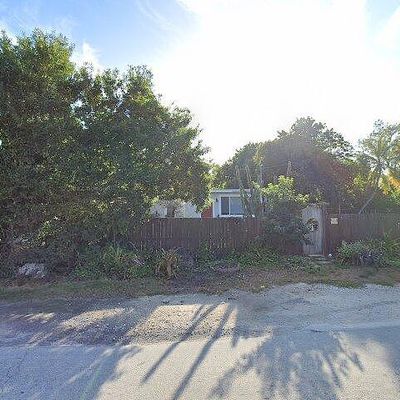 804 Burton Dr, Tavernier, FL 33070