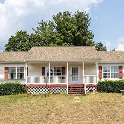 7 Moyer Ave, Luray, VA 22835