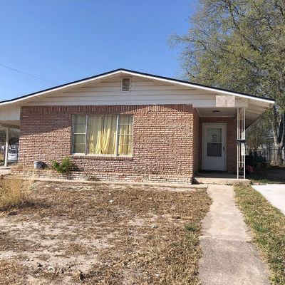 700 E 12 Th St, Del Rio, TX 78840