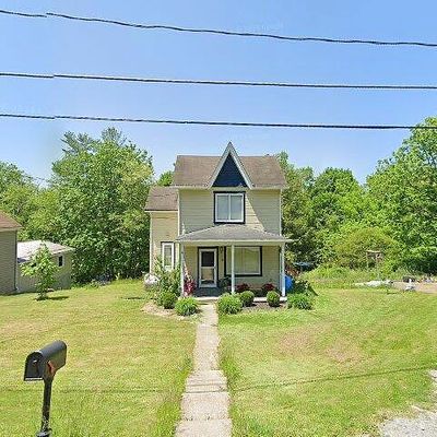 71 George St, Valencia, PA 16059