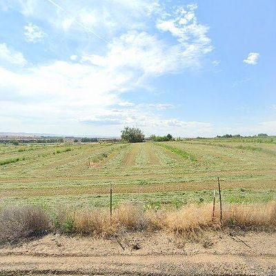 710 Lower County Line Rd, Prosser, WA 99350