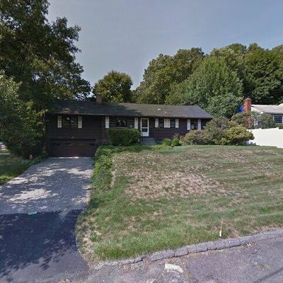 9 Cornwall Rd, Norwalk, CT 06850