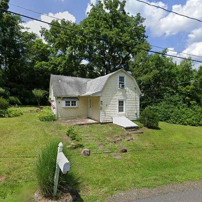 9 Hamilton Rd, Gillette, NJ 07933