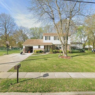 906 Marlowe Rd, Cherry Hill, NJ 08003