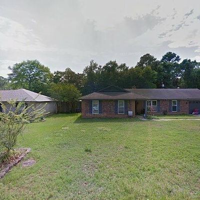 909 Boxwood Dr, Savannah, GA 31410