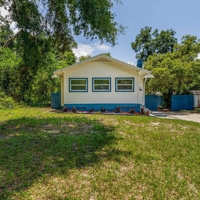 912 E Carolina Ave, Deland, FL 32724