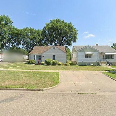 929 N 11 Th St, Bismarck, ND 58501