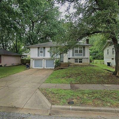 9408 Oakland Ave, Kansas City, MO 64138