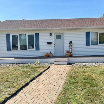 823 N 16th Street, Moorhead, MN 56560