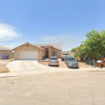 827 S Garvin Ct, Somerton, AZ 85350