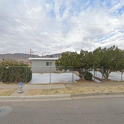 8301 Mount Whitney Dr, El Paso, TX 79904