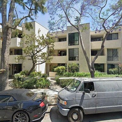 8400 De Longpre Ave #104, West Hollywood, CA 90069