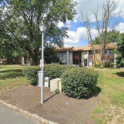 86 Danbury Ct, East Windsor, NJ 08520