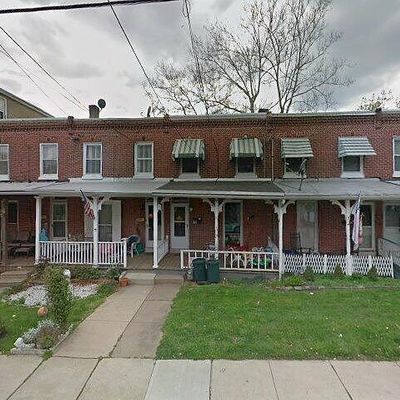 10 N Sycamore Ave, Secane, PA 19018